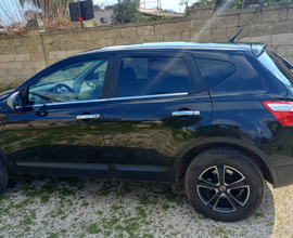 Nissan Qashqai nero anno 2010