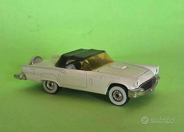 Ford Thunderbird Corgi Toys - Scala 1/36
