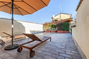 VILLA INDIPENDENTE CON TERRAZZO