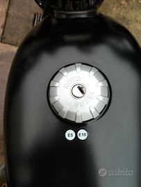 Tappo serbatoio moto Guzzi V7 850