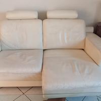 divano in pelle 