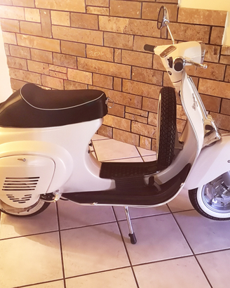 Vespa 50 Special