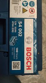 Batteria Bosch S4 002 12V 52Ah 470A (EN)