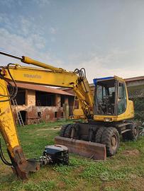 Escavatore Komatsu PW130