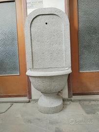 fontana in granito