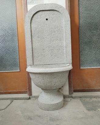 fontana in granito