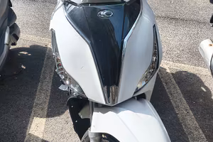 Kymco People S 200 INCIDENTATO