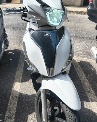 Kymco People S 200 INCIDENTATO