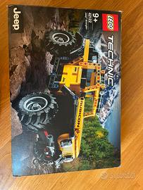 LEGO TECHNIC JEEP