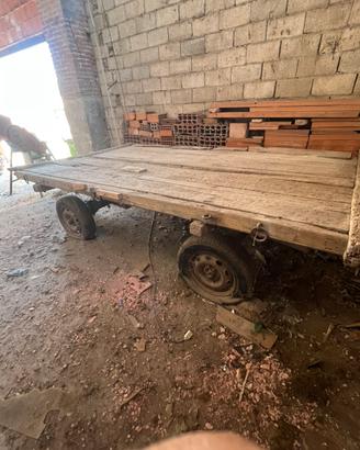 Carro agricolo d’epoca in legno