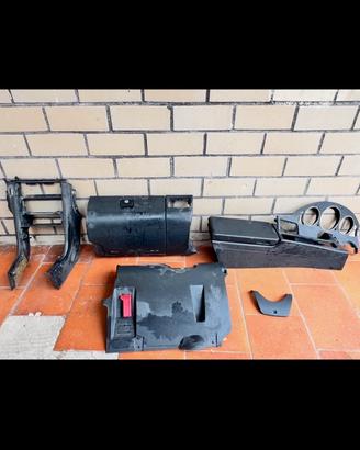 Mercedes SLK R170 plastiche  x restauratori