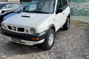 Nissan Terrano 2 safari