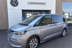 Volkswagen T7 Multivan Life - 2.0 - DIESEL CAMBIO 
