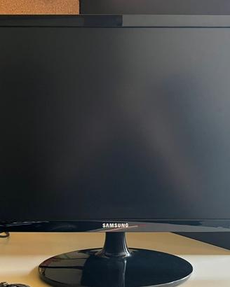 Monitor Samsung FullHD - 24 pollici - 1ms