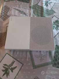 Xbox one s + 4 giochi 