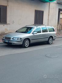 volvo v70 storica