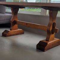 Tavolo "Fratino"  in legno di noce massello