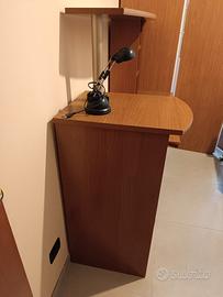 Scrivania Porta PC con Libreria e Cassettiera