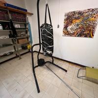 Sacco da boxe + 40kg + bilancere, guanti e tibie
