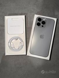 Iphone 15 pro Max grigio titanio