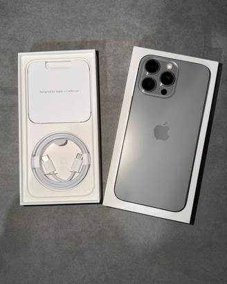 Iphone 15 pro Max grigio titanio