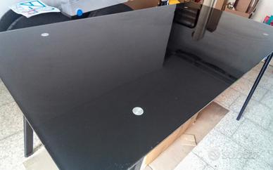 TAVOLO IN VETRO NERO FUME  +TAVOLINO DA   SALA   