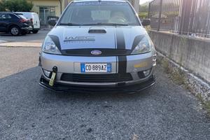 Neopatentato  Ford  fiesta