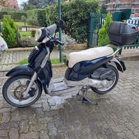 Scarabeo aprilia 200