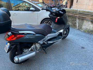 Yamaha Xmax 250 28k km