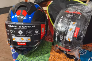 Casco LS2  in carbonio