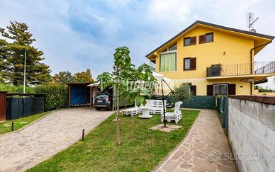 2 LOCALI con TERRAZZO e SOTTOTETTO