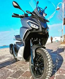 Aprilia SR gt 200