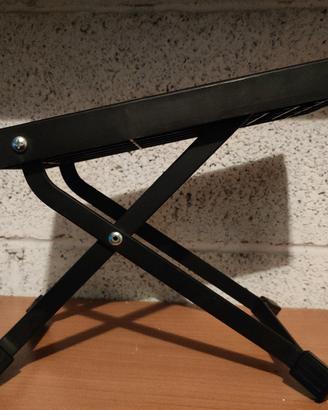 poggia piedi per chitarra