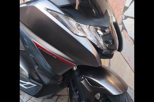 Honda integra 750 s Dct