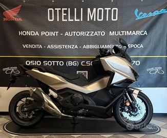 Honda Forza 750
