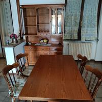 Tavolo più credenza in legno di pino