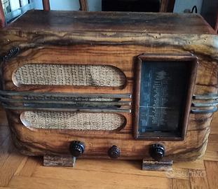 Radio d'epoca a valvole Zerdik Selectric (1937) 
