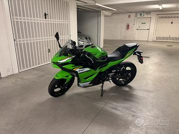 Kawasaki Ninja 500 SE