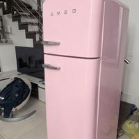 Iconico Smeg Rosa come nuovo