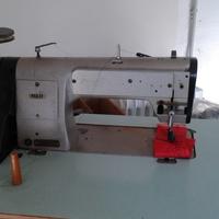 Macchina per cucire professionale