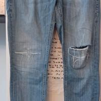 Jeans Dondup da donna con un design strappato