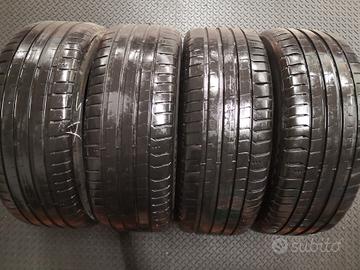 4 gomme Michelin 225/45.19 96Y estive usate 