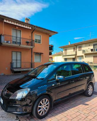 Opel Zafira 1.6 EcoM 7 posti Benzina/metano 