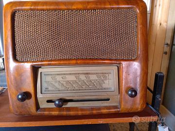 Radio d'epoca Funziona valvMod560LaVocedelPadrone