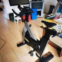 Technogym bike live