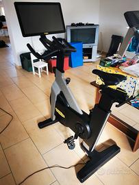 Technogym bike live