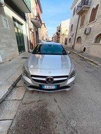 Mercedes-benz CLA 200 CDI S.W. Premium cv 136 camb