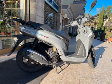 Sym Symphony ST 200 - 2022