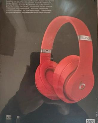 Apple  beats studio 3