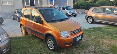 Fiat Panda 1.2 4x4 Climbing GANCIO TRAINO